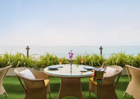 TAJ LANDS END, MUMBAI